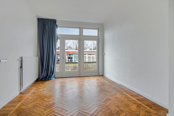 Photo 31 of Van Alkemadelaan 207