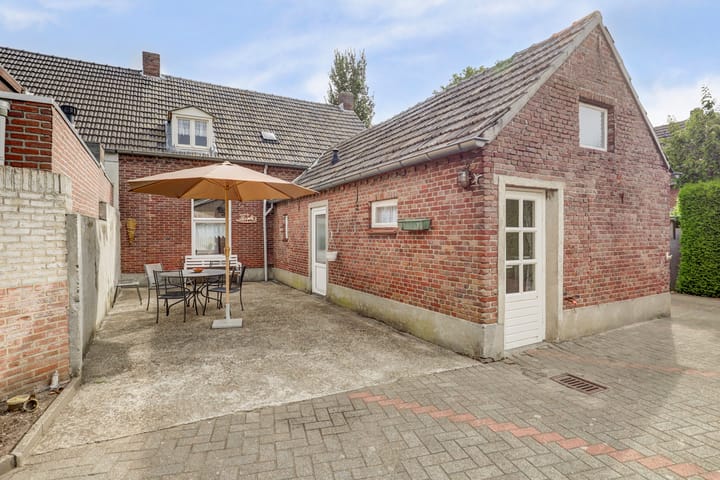 Photo 3 of Kanaalstraat 25