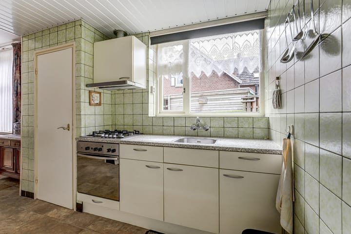 Photo 8 of Kanaalstraat 25