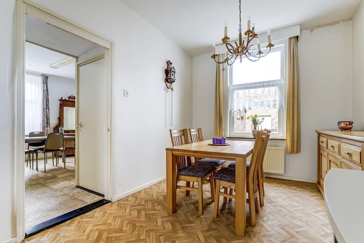 Photo 12 of Kanaalstraat 25