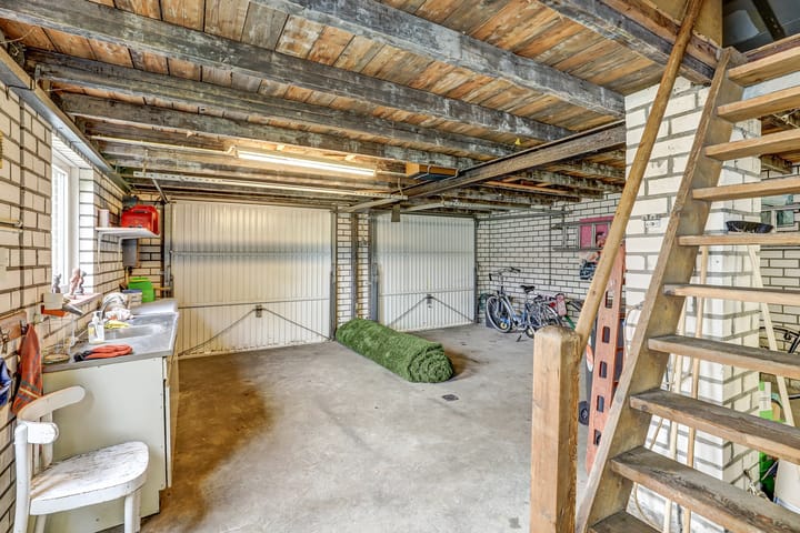 Photo 32 of Kanaalstraat 25