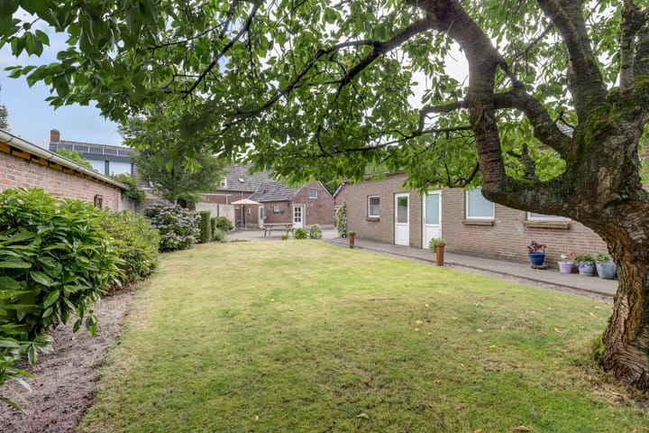 Photo 35 of Kanaalstraat 25