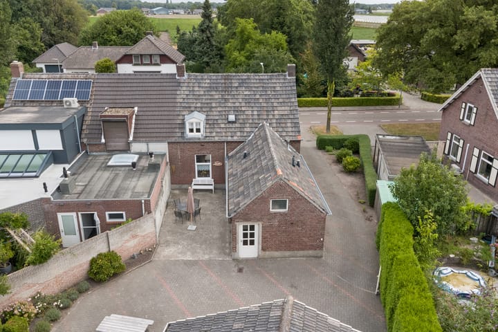 Photo 42 of Kanaalstraat 25