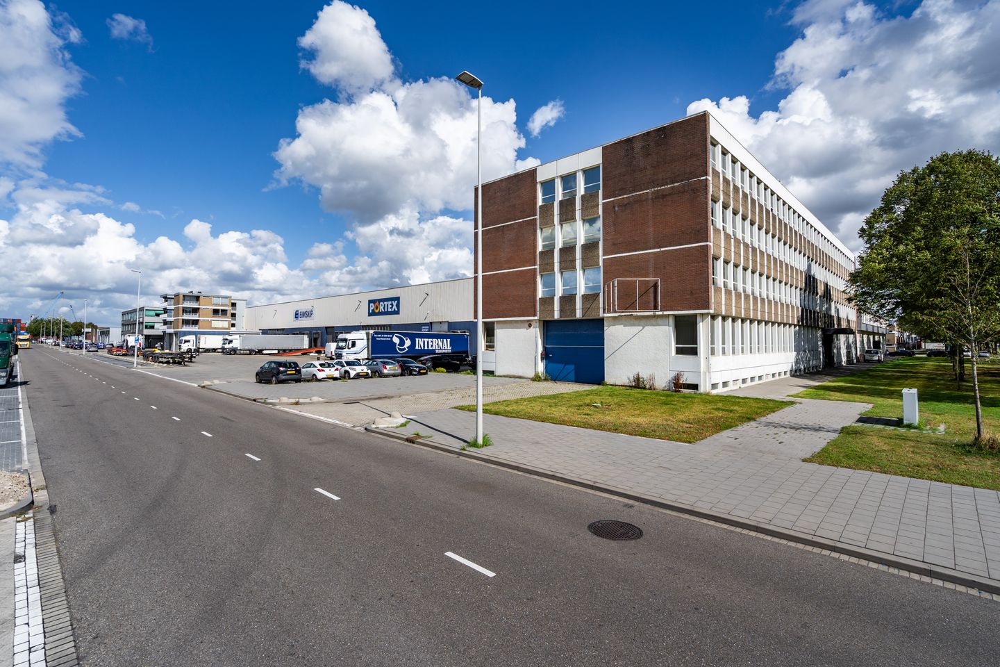 Bekijk foto 5 van Van Weerden Poelmanweg 25-31