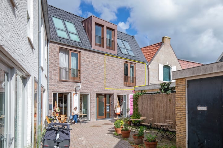 Foto 1 van Kantoorstraat 11