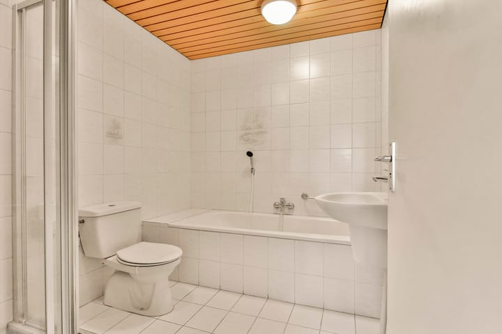 Photo 7 of Heerhugowaardstraat 9