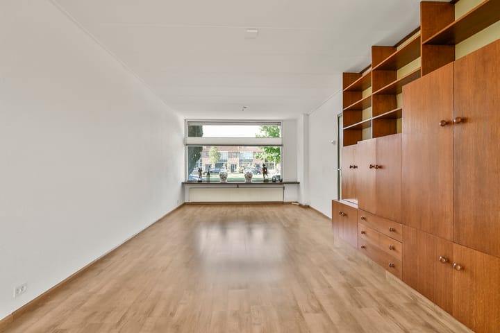 Photo 8 of Heerhugowaardstraat 9