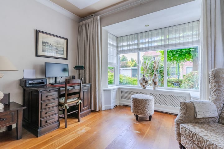 Foto 10 van Hulst 70