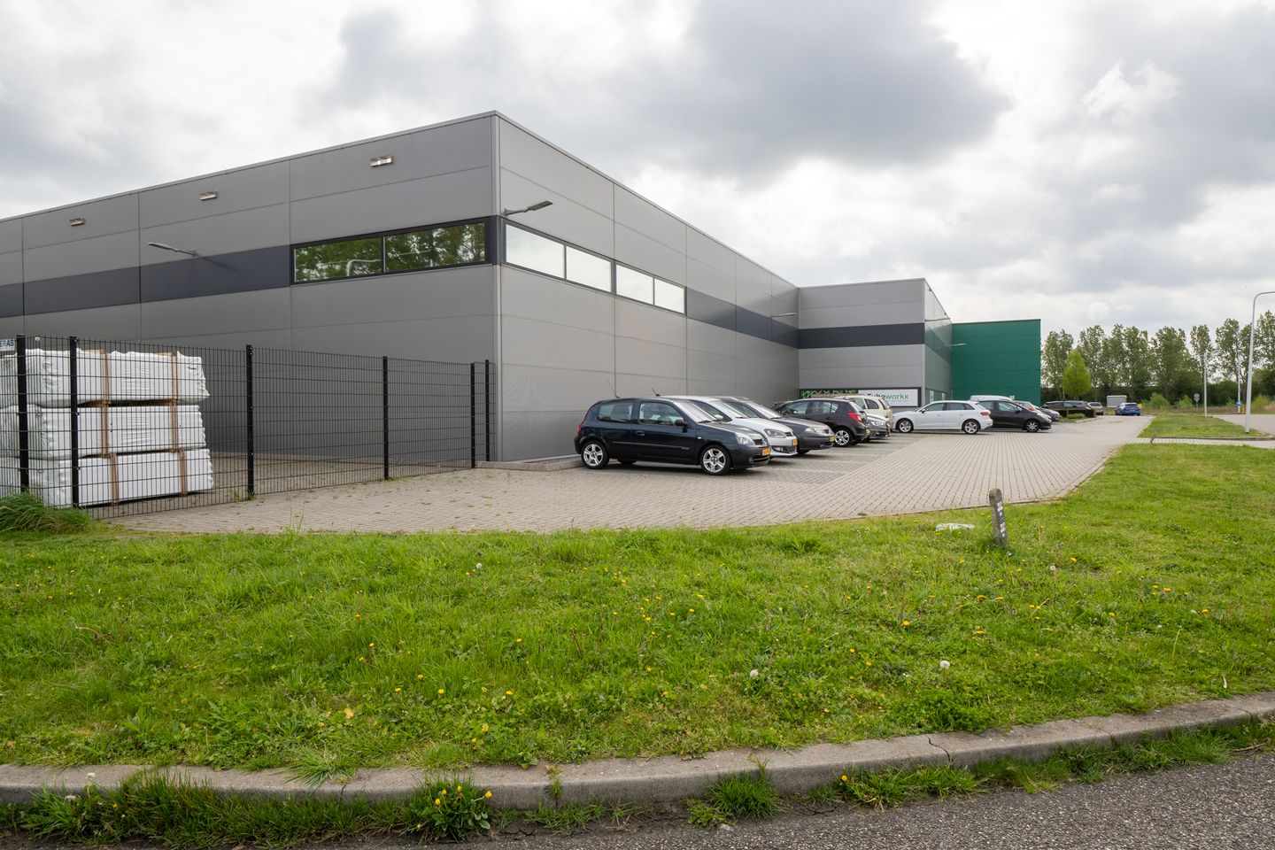 View photo 2 of Bedrijvenpark Twente Noord 96