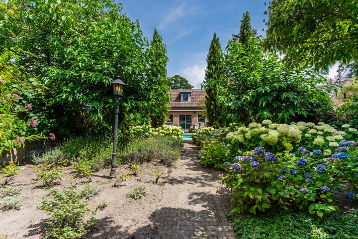 Foto 58 van Hulst 70