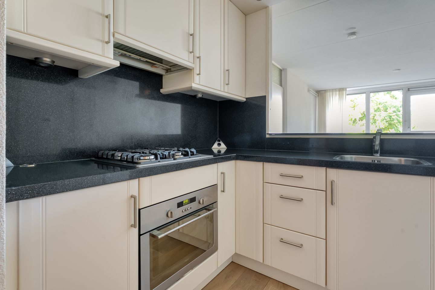 Foto 10 van van Gelderplantsoen 18