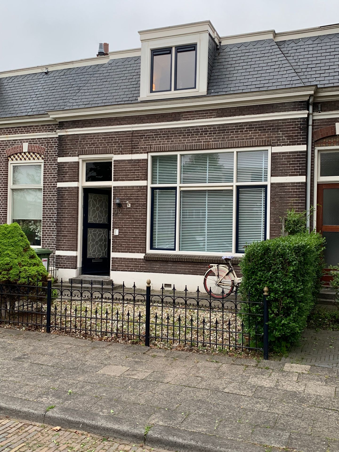 View photo 2 of Johan Willem Frisostraat 30