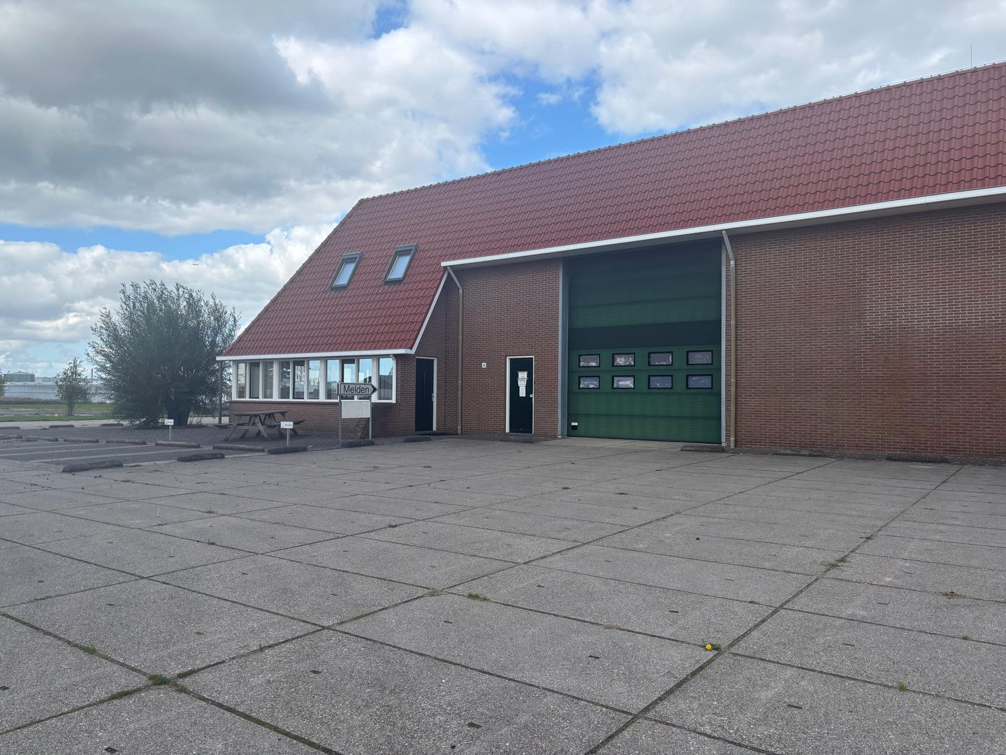 View photo 4 of Bredeweg 4