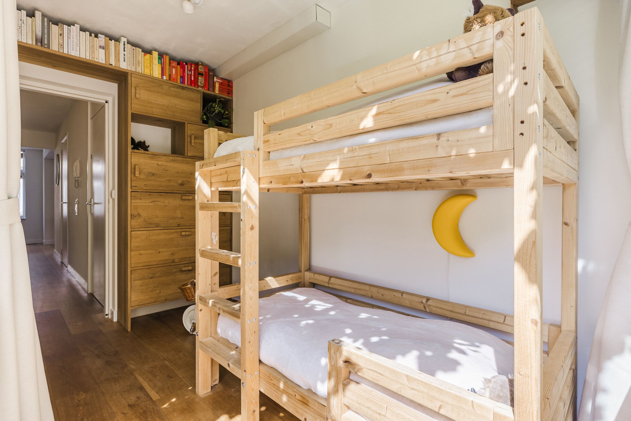 Foto 15 van Madelievenstraat 2-A