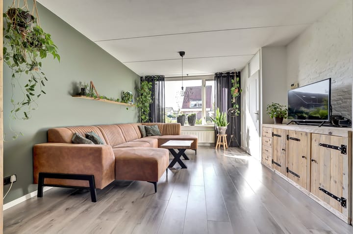 Foto 4 van Deltastraat 11