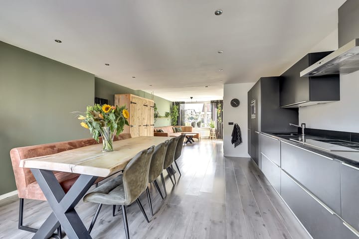 Foto 8 van Deltastraat 11