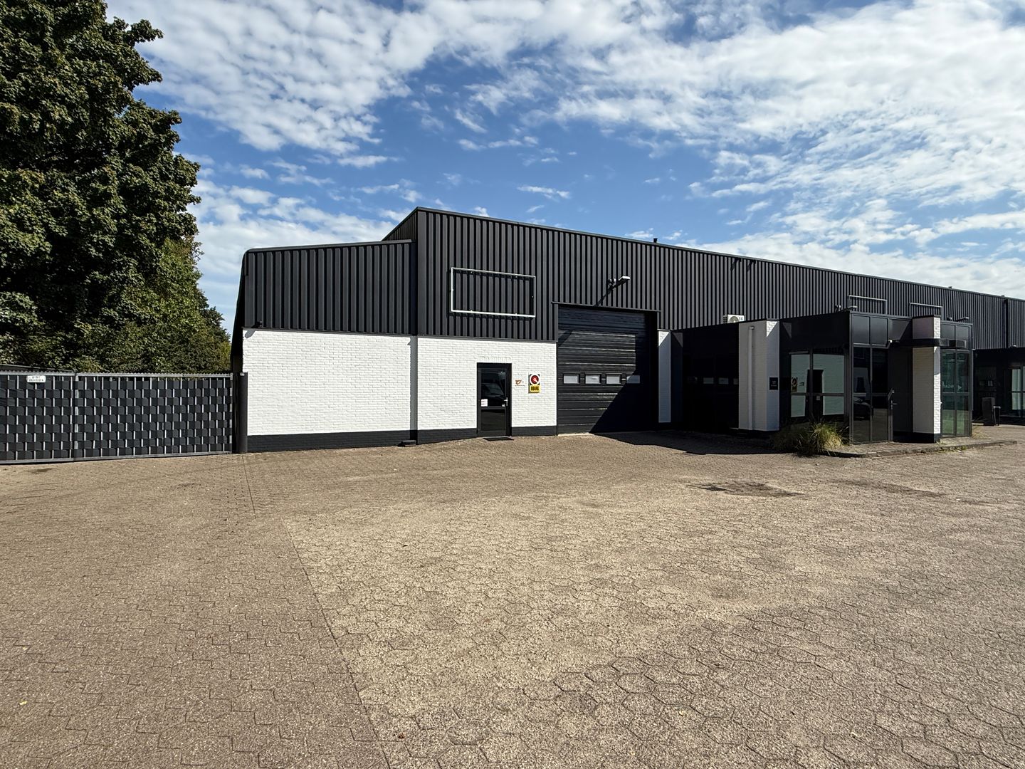 View photo 2 of De Noord 17