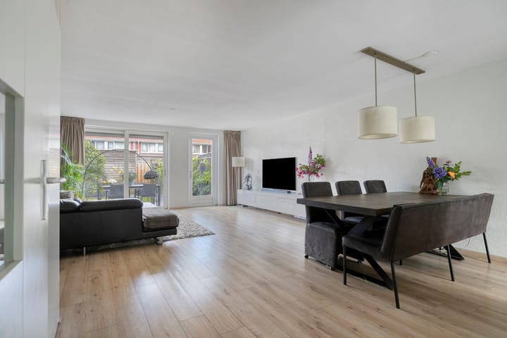 Foto 2 van Leliekeverstraat 30