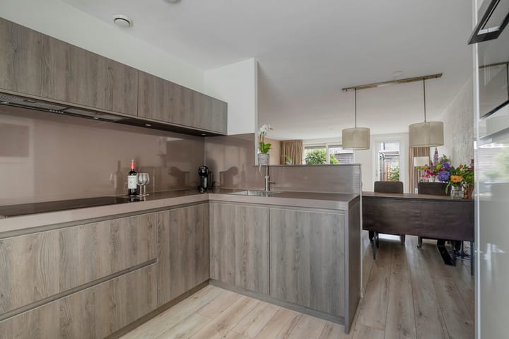 Foto 15 van Leliekeverstraat 30