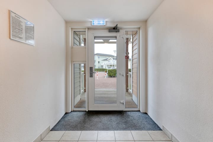 Photo 5 of Nieuwe Zeedijk 1-K646