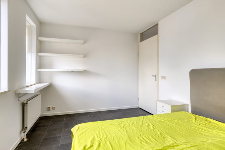 Photo 11 of Nieuwe Zeedijk 1-K646