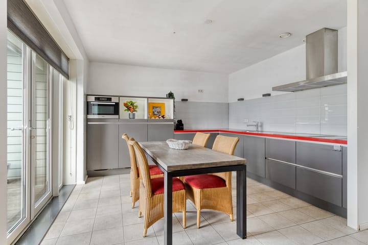 Photo 31 of Nieuwe Zeedijk 1-K646