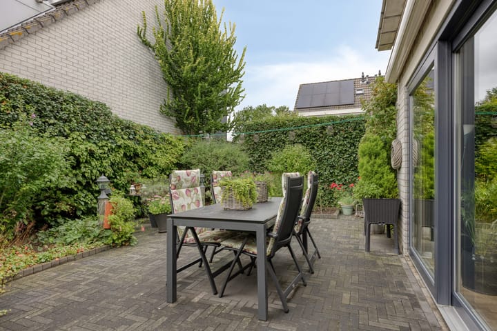 Foto 30 van Vlier 11