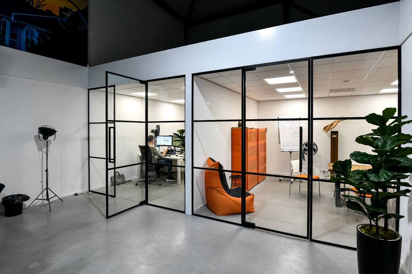 Bekijk foto 3 van Nijverheidsweg 43