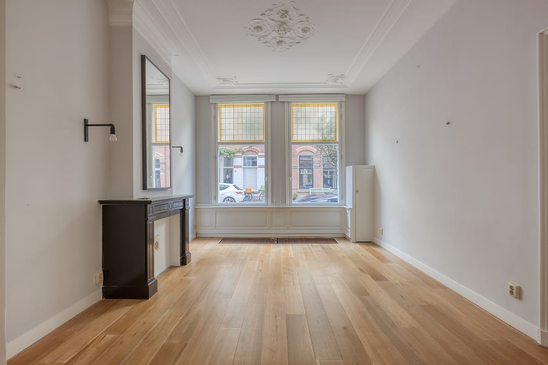 Photo 1 of Nicolaïstraat 44
