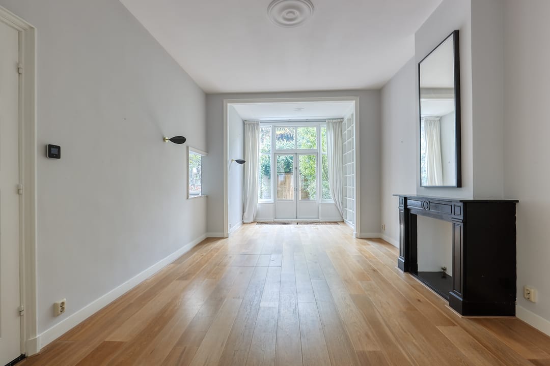 Photo 7 of Nicolaïstraat 44