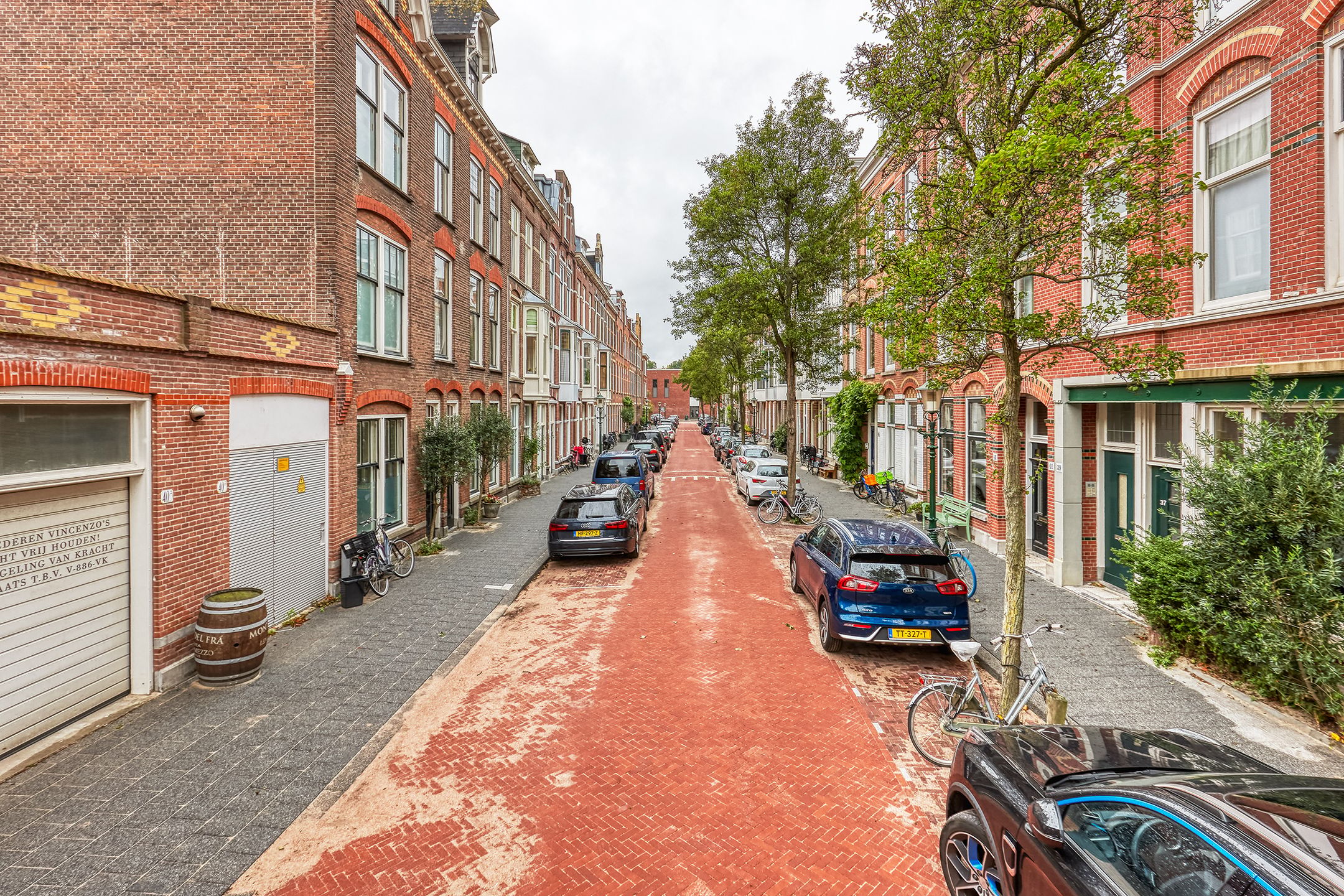 Photo 39 of Nicolaïstraat 44