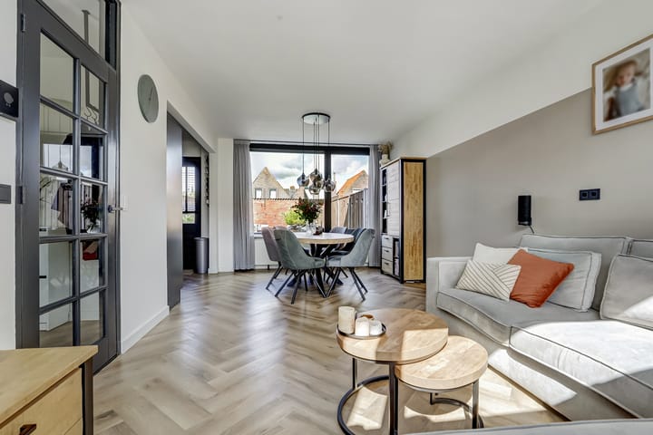 Foto 6 van Duiveneestraat 24