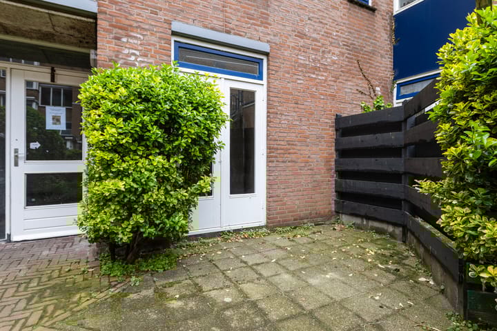 Photo 12 of Van Dishoeckstraat 40