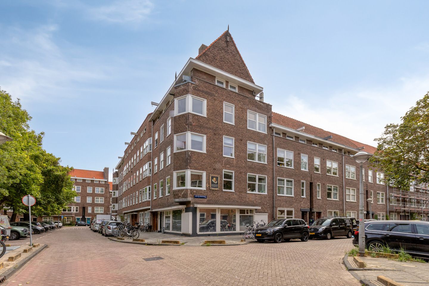 Foto 1 van Pieter van der Doesstraat 59-4