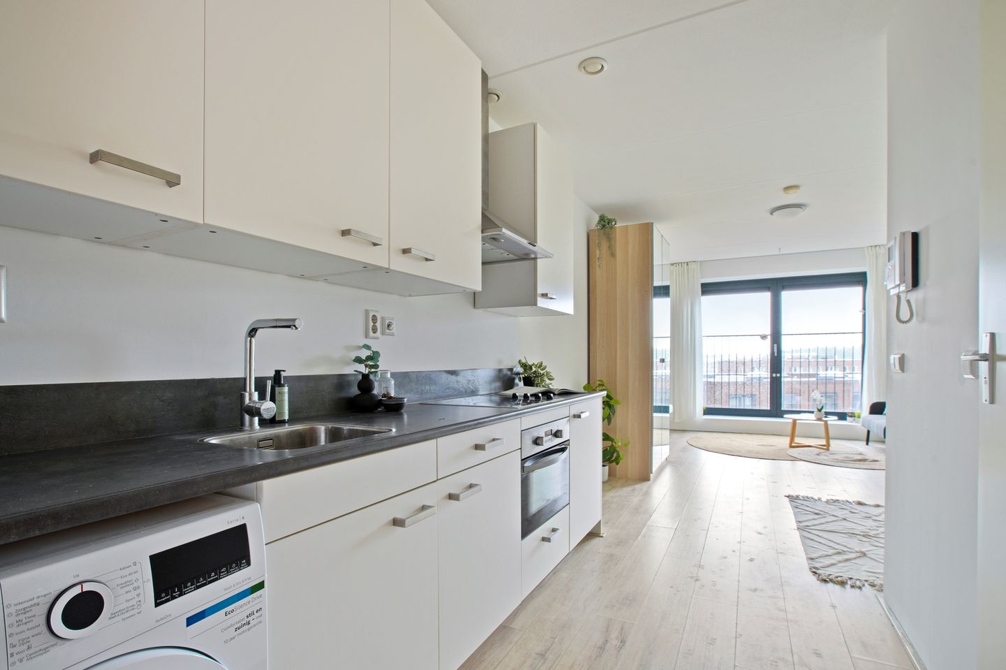 Photo 1 of Welnastraat 643