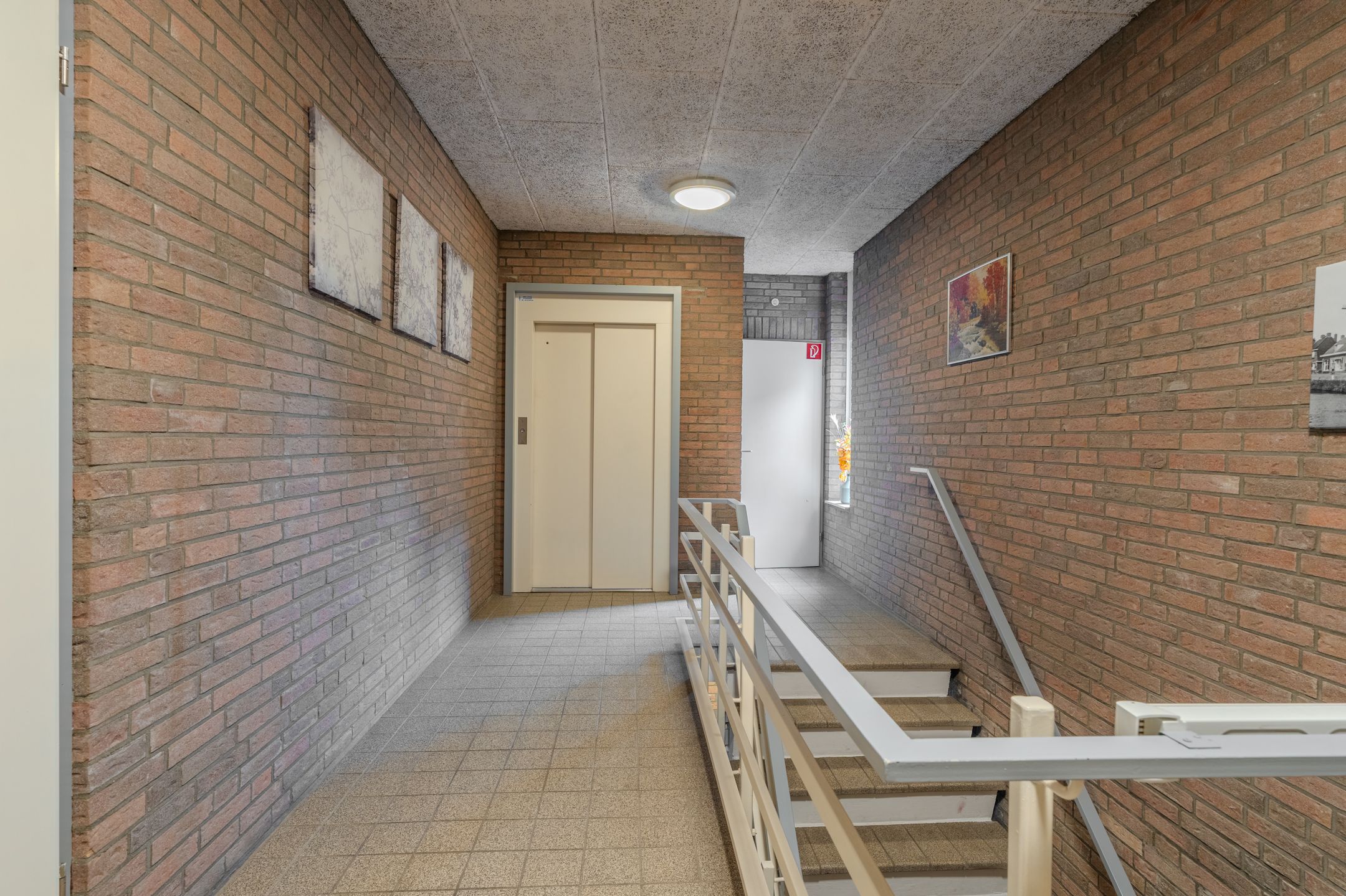 Photo 12 of Nassaustraat 41-B