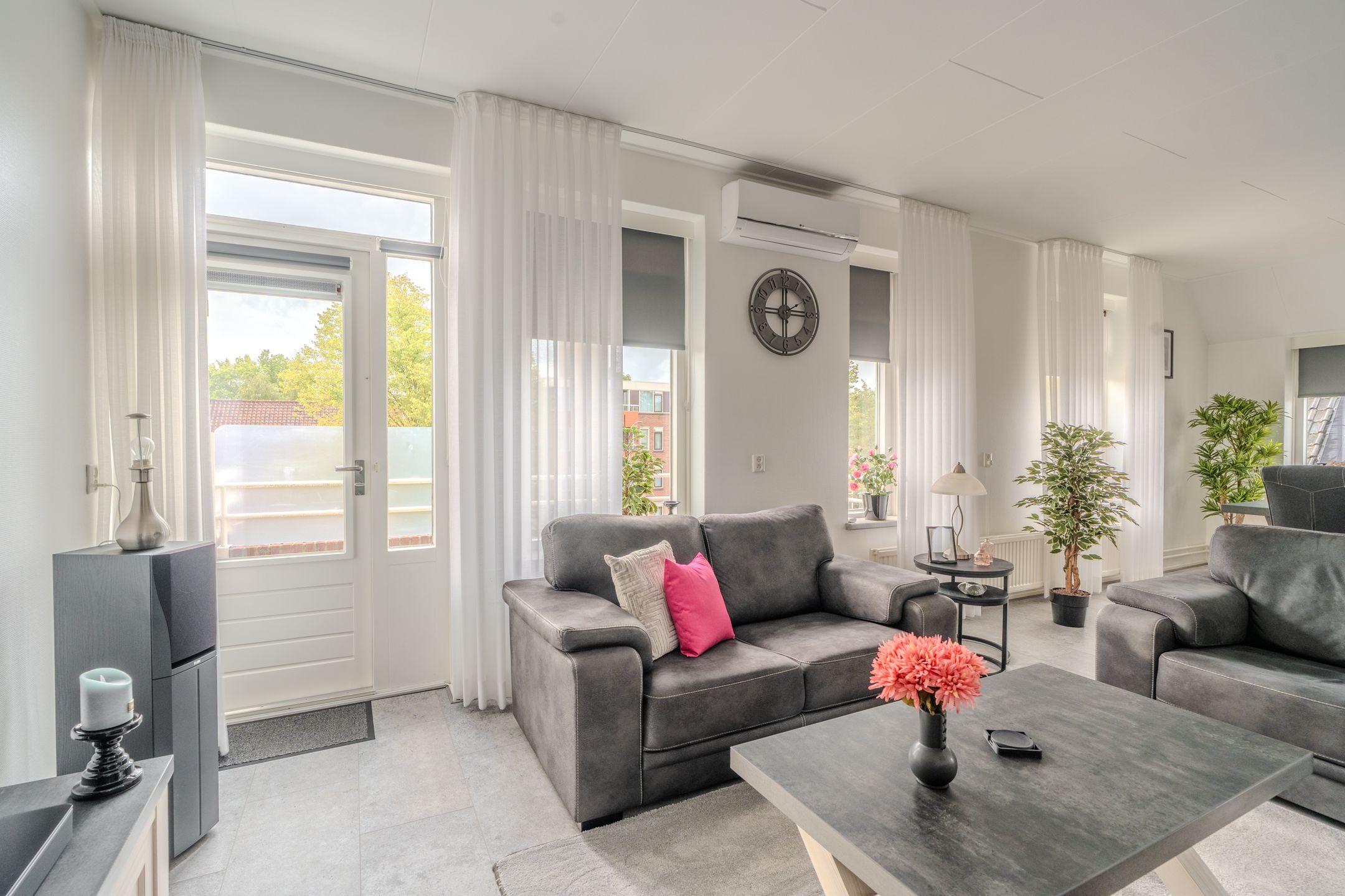 Photo 21 of Nassaustraat 41-B