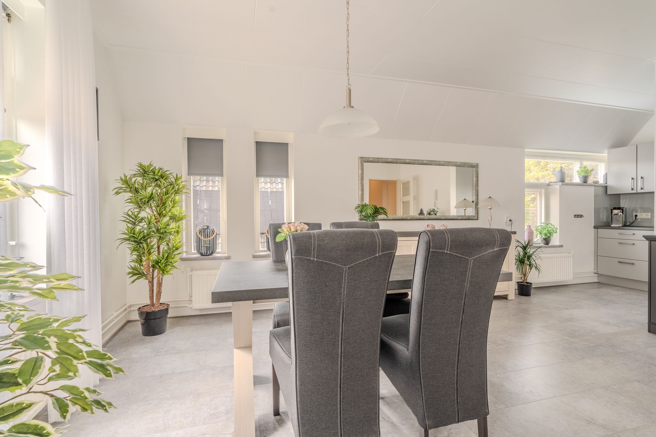 Photo 27 of Nassaustraat 41-B