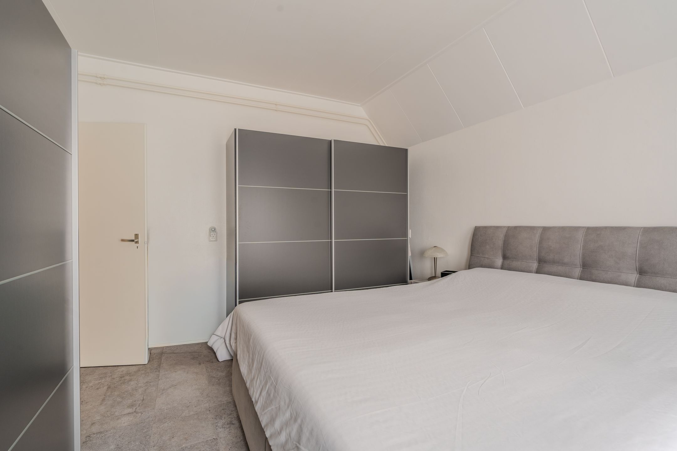 Photo 36 of Nassaustraat 41-B