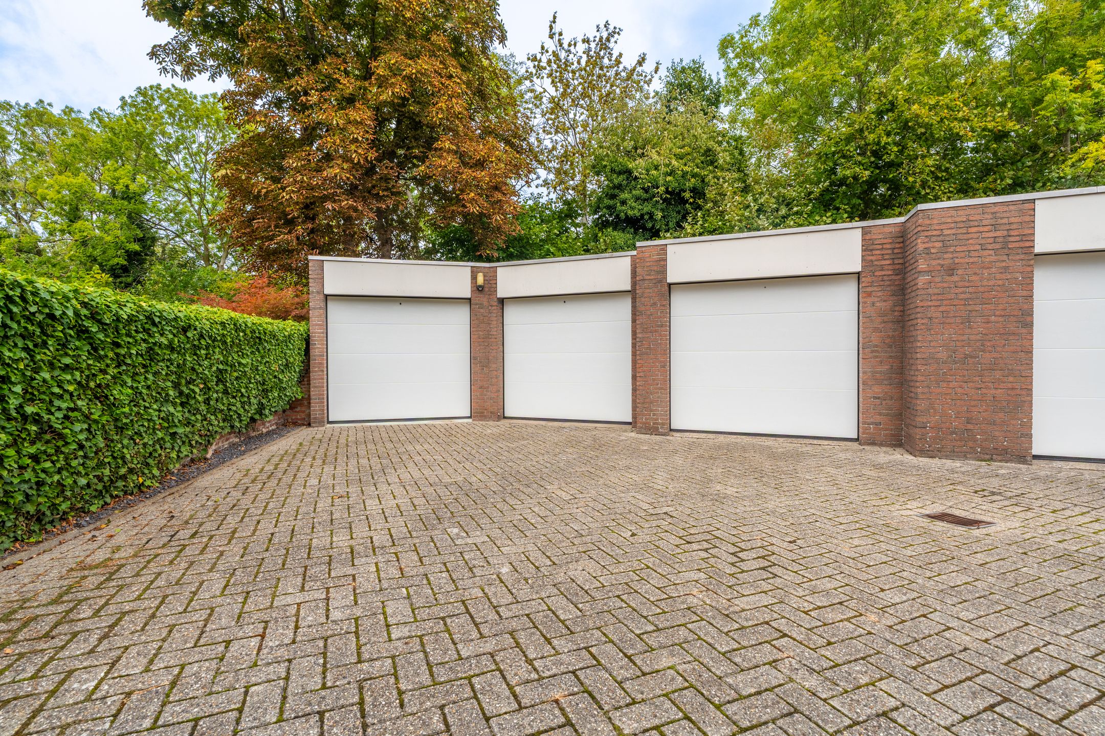 Photo 42 of Nassaustraat 41-B