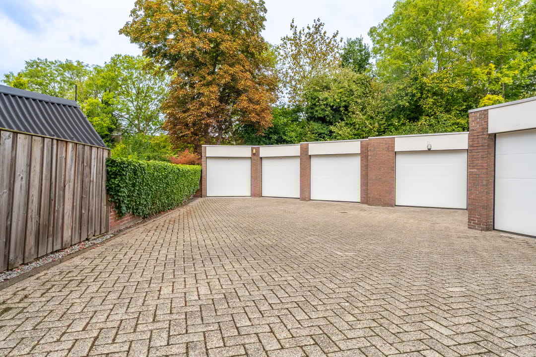 Photo 43 of Nassaustraat 41-B