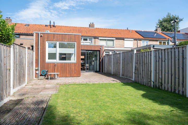 Foto 35 van Meerkoetstraat 8