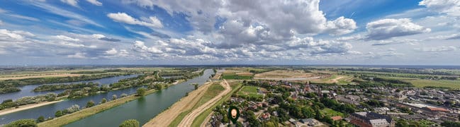 De Maasdijk en haar omgeving