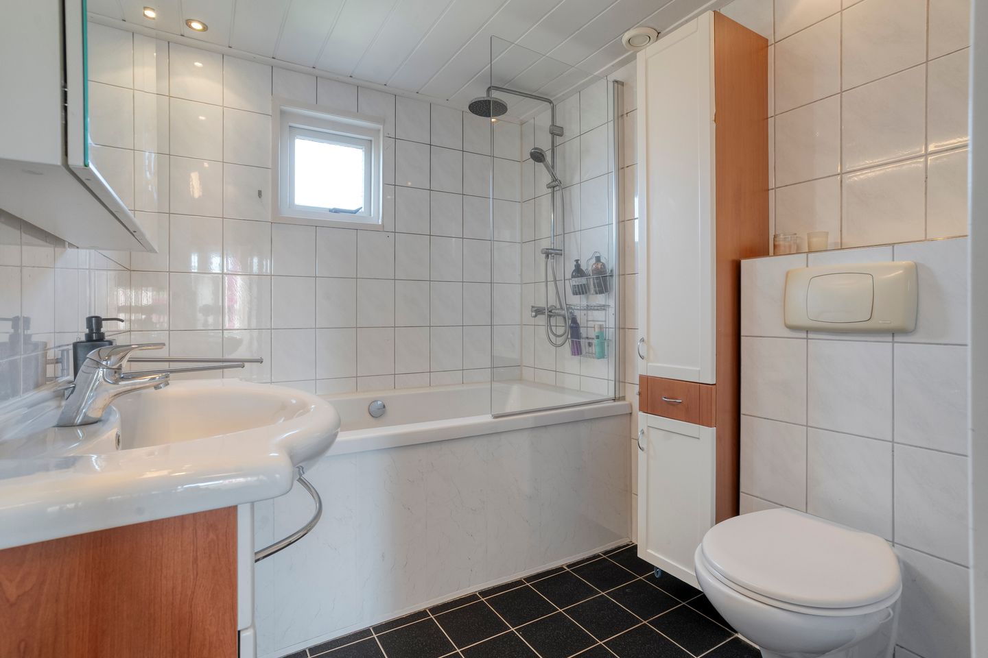 Foto 25 van Haeckmate 46