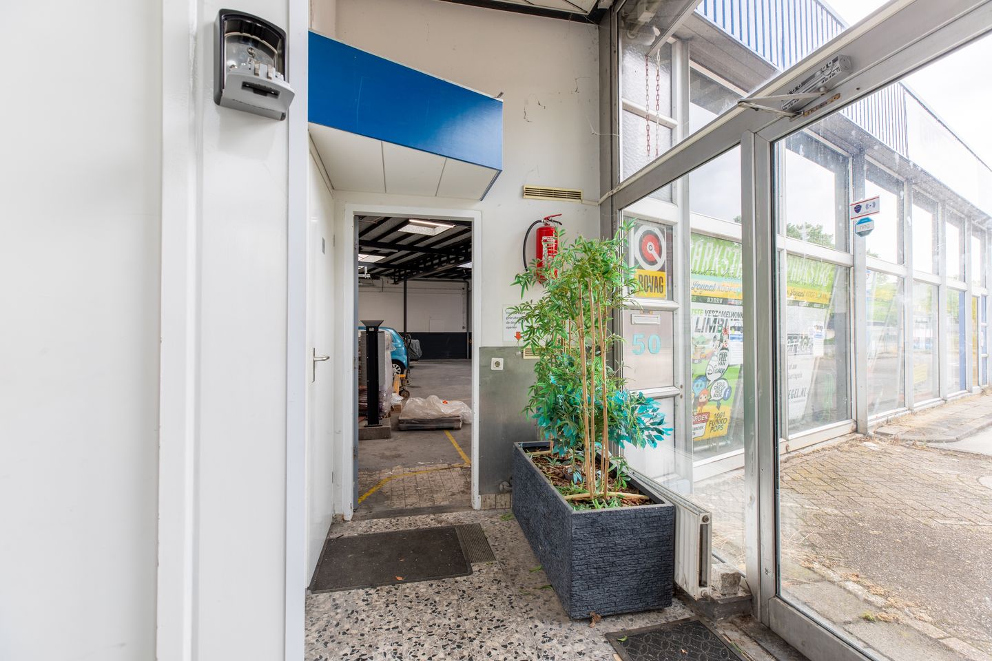 Bekijk foto 3 van Spoorsingel 50