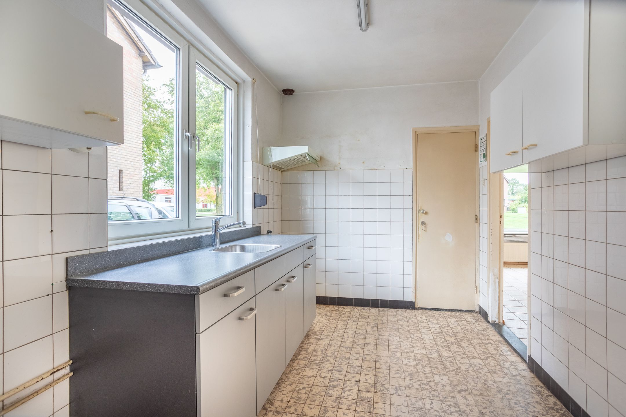 Photo 9 of Rozenstraat 6