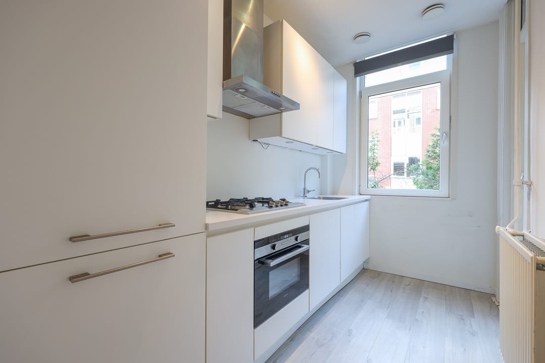 Photo 2 of Tweede Atjehstraat 34-1