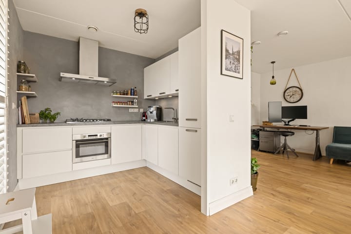 Photo 10 of Osdorper Ban 90-A32