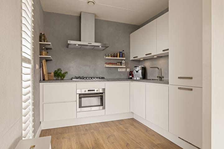 Photo 11 of Osdorper Ban 90-A32