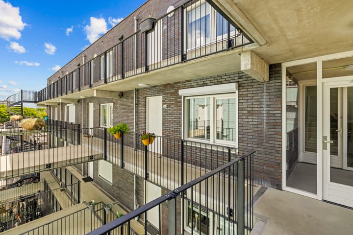 Photo 25 of Osdorper Ban 90-A32